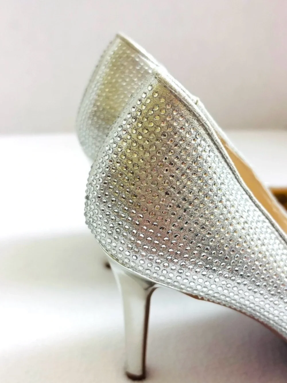 NWOT Jessica Simpson Silver Rhinestone Pointed Stiletto Sparkly Heels Pumps 7.5